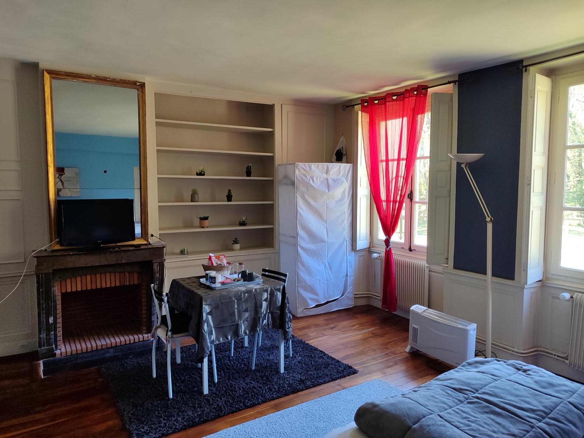 Chambres D'Hotes Chez Sylvie Donnemain-Saint-Mames Ngoại thất bức ảnh